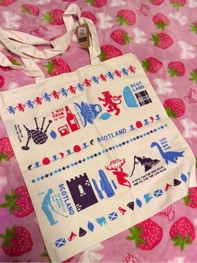 Scotland Souvenir Tote Bag NWT — Nessie + Highland Cow + Castle + Flag Historic